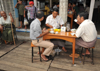 The Pros and Cons of Starting a Business With Friends