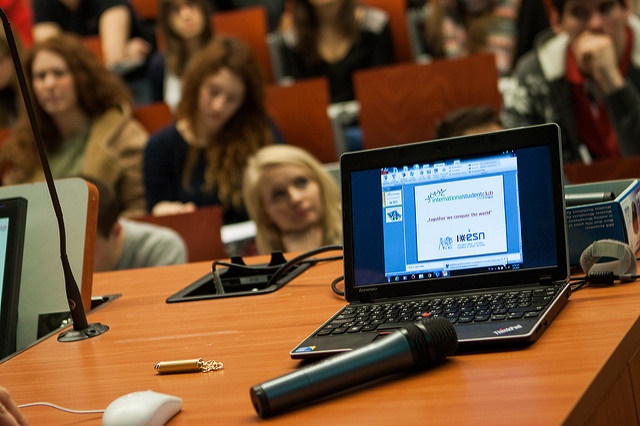 3 Tips For Marketing Your Business To College Students