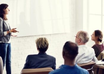 Follow These 10 Key Steps to Grow as a Leader