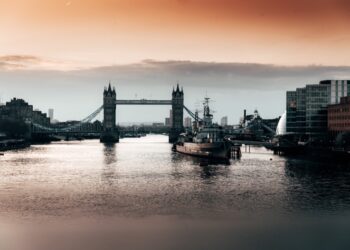 Workplace Stress and How Mindfulness Can Help Reduce It