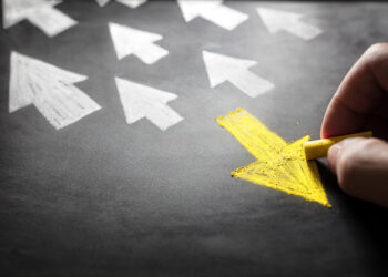 4 Breakthrough Thinking Strategies Force Innovation